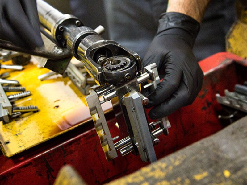 Ymmärrä hydraulisylinterisynkronoinnin tekniikka ja soveltaminen