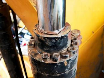 Hydraulisylinterin ajelehaamisen vianetsintä: lyhyt opas