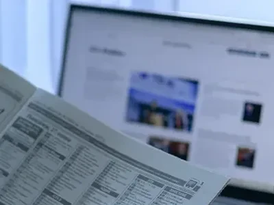 Kaksitoiminen teleskooppinen hydraulisylinteri